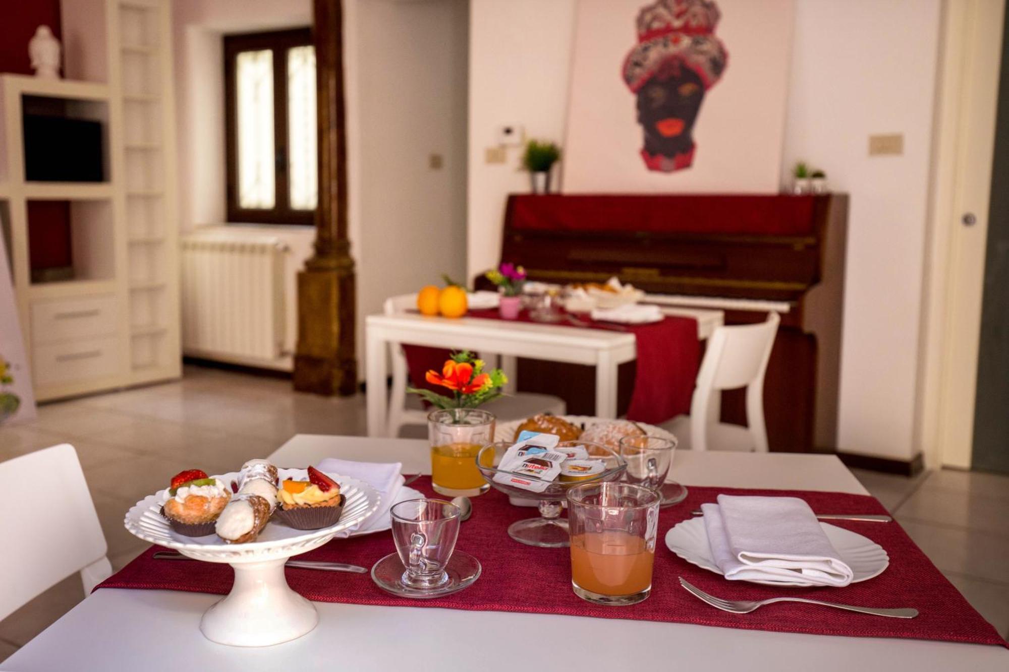 Bed & Breakfast La Casa Del Moro Palermo